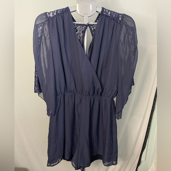 Maurices navy romper size medium - Picture 1 of 11